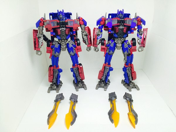 Unmasked Optimus Prime Studio Series Image Reveals Autobot Leader Face  (7 of 10)